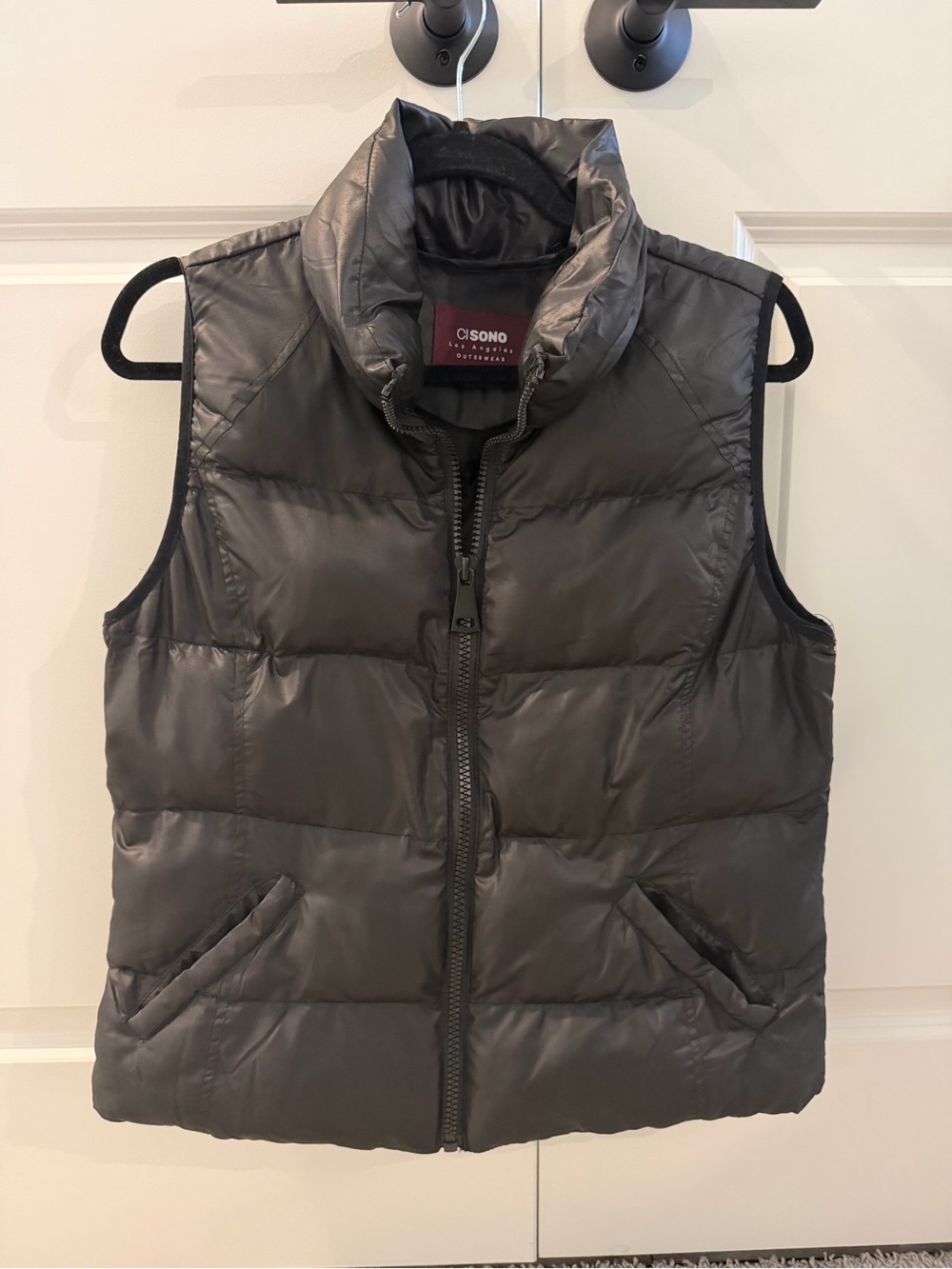 Ci Sono Quilted Puffer Vest in Charcoal